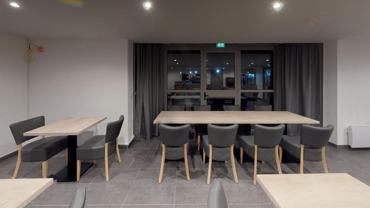 Hotel Du Stade Ex Kyriad Direct Lille Est Stade Pierre Mauroy Villeneuve-d'Ascq Eksteriør billede