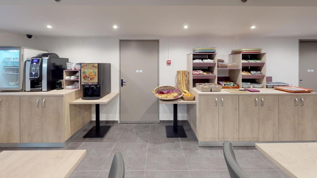Hotel Du Stade Ex Kyriad Direct Lille Est Stade Pierre Mauroy Villeneuve-d'Ascq Eksteriør billede